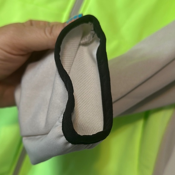 Russell Athletic Green and Gray Hoodie Cozy and Versatile - Picture 9 of 9